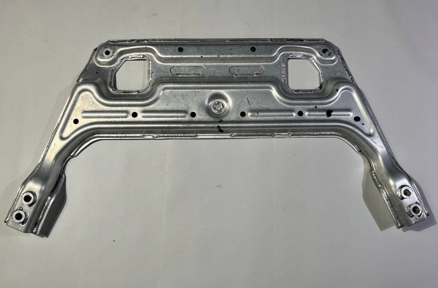 cover lower below engine axle beam console chassis Maserati Levante 3.0 benz