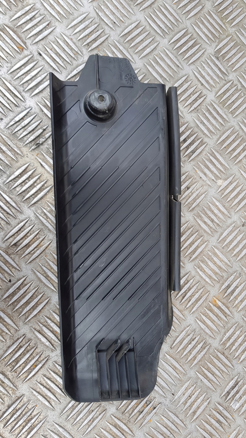 AUDI A4 B6 PODSTOPNICA running board 8e1864777 black