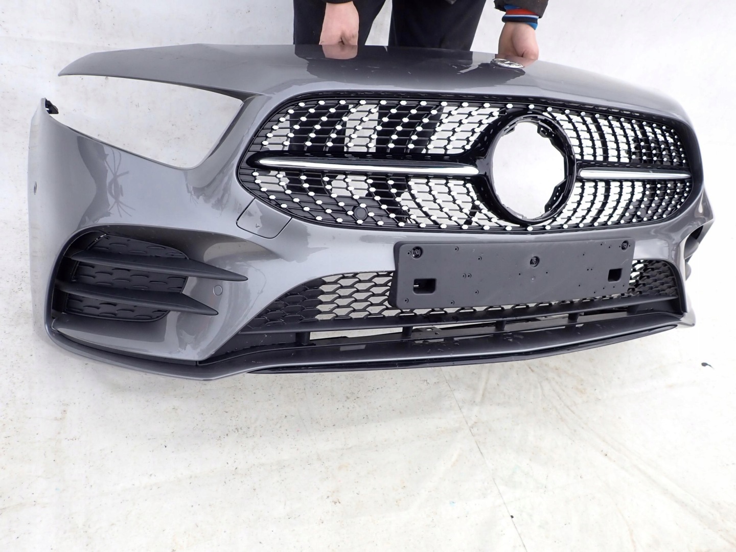 MERCEDES A-KLASA W177 AMG 18- bumper front PDC