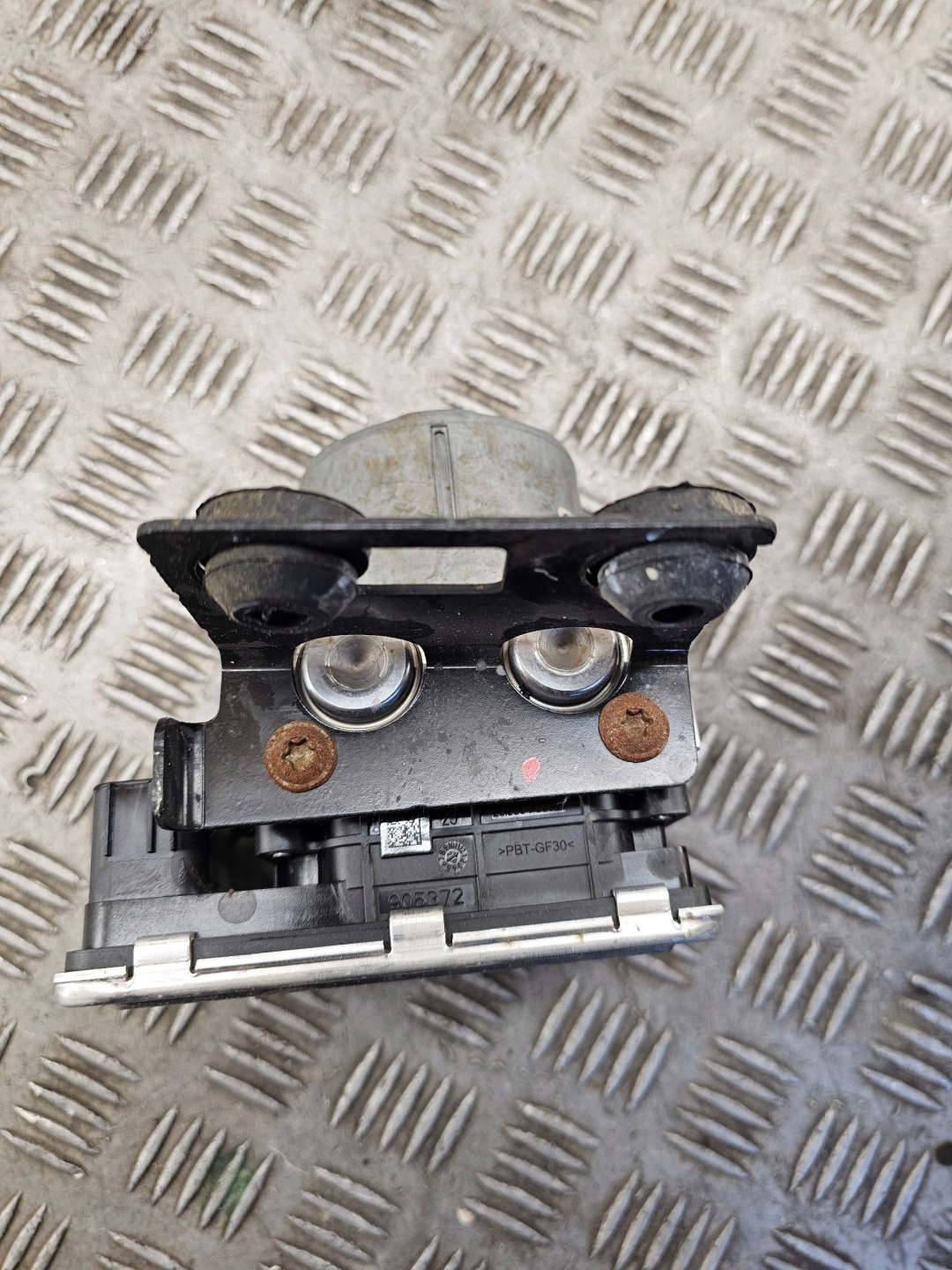 pump ABS brake 476606907R RENAULT TRAFIC III LIFT