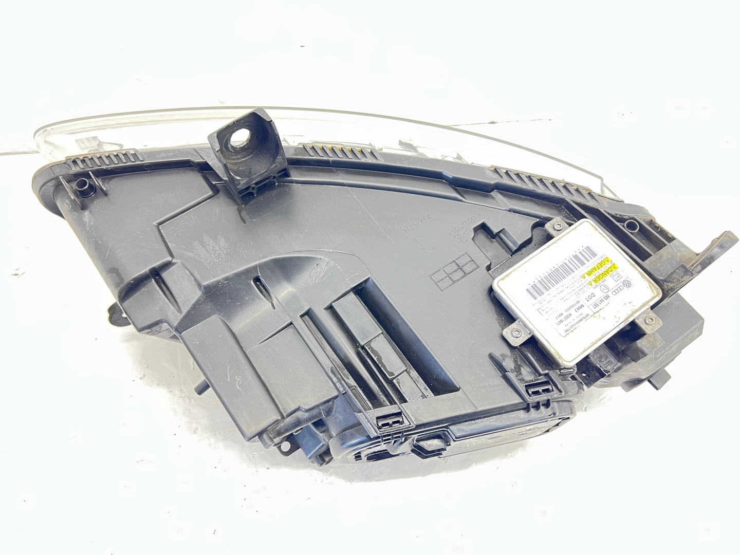 AUDI A6 C6 LIFT light front left BI-XENON non-setting LED 4F0941003CP EUROP