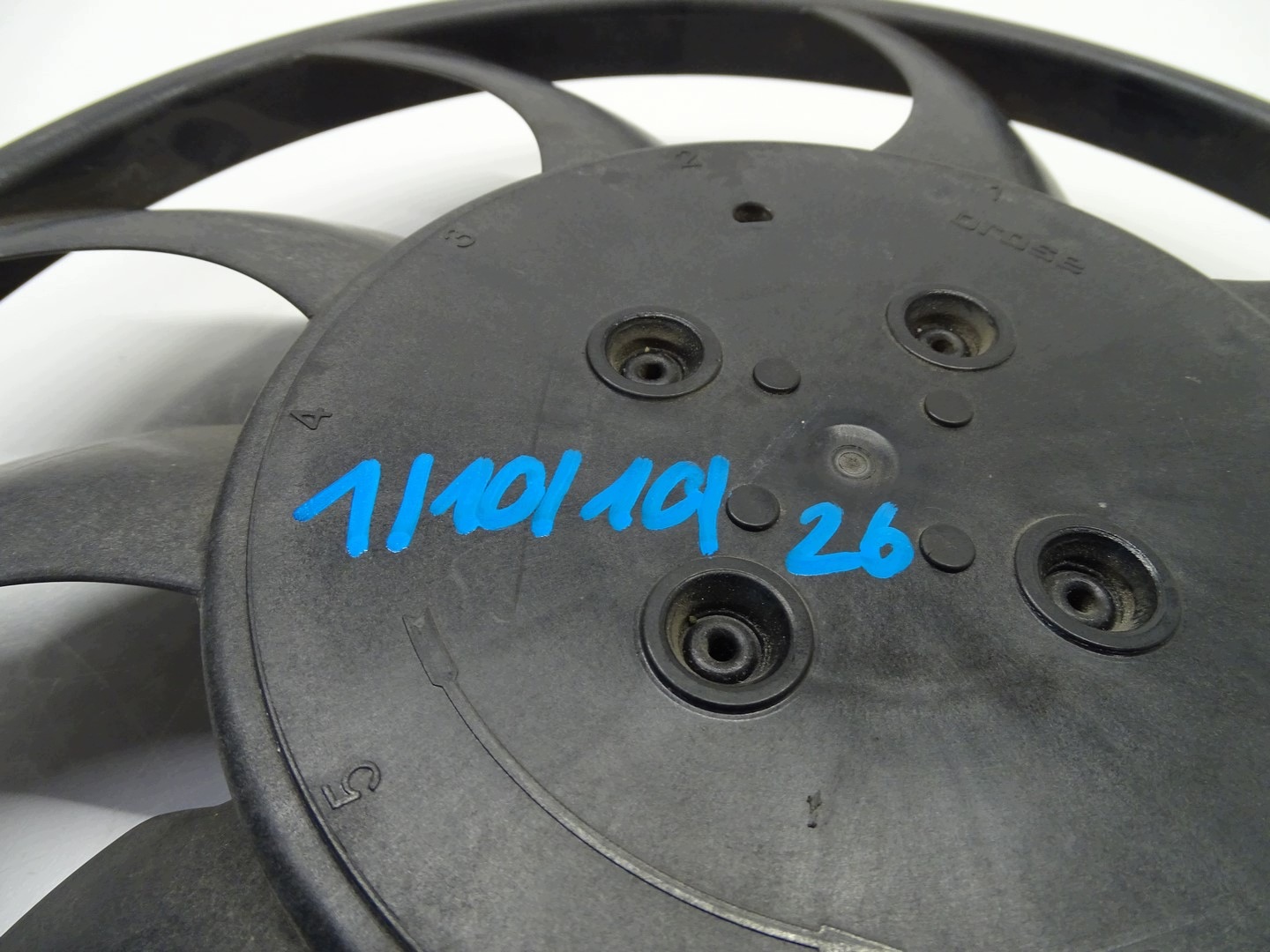hűtőventilátor AUDI A4 S4 A5 S5 A6 S6 Q5 8W0959455A