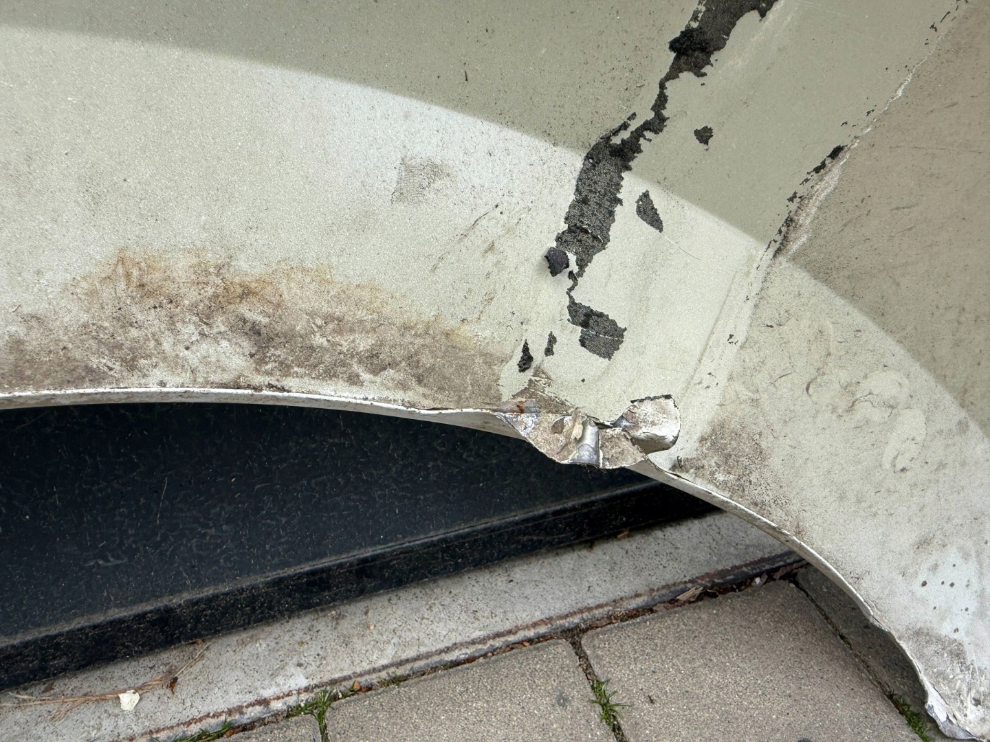 Skoda Rapid 12- fender left front front