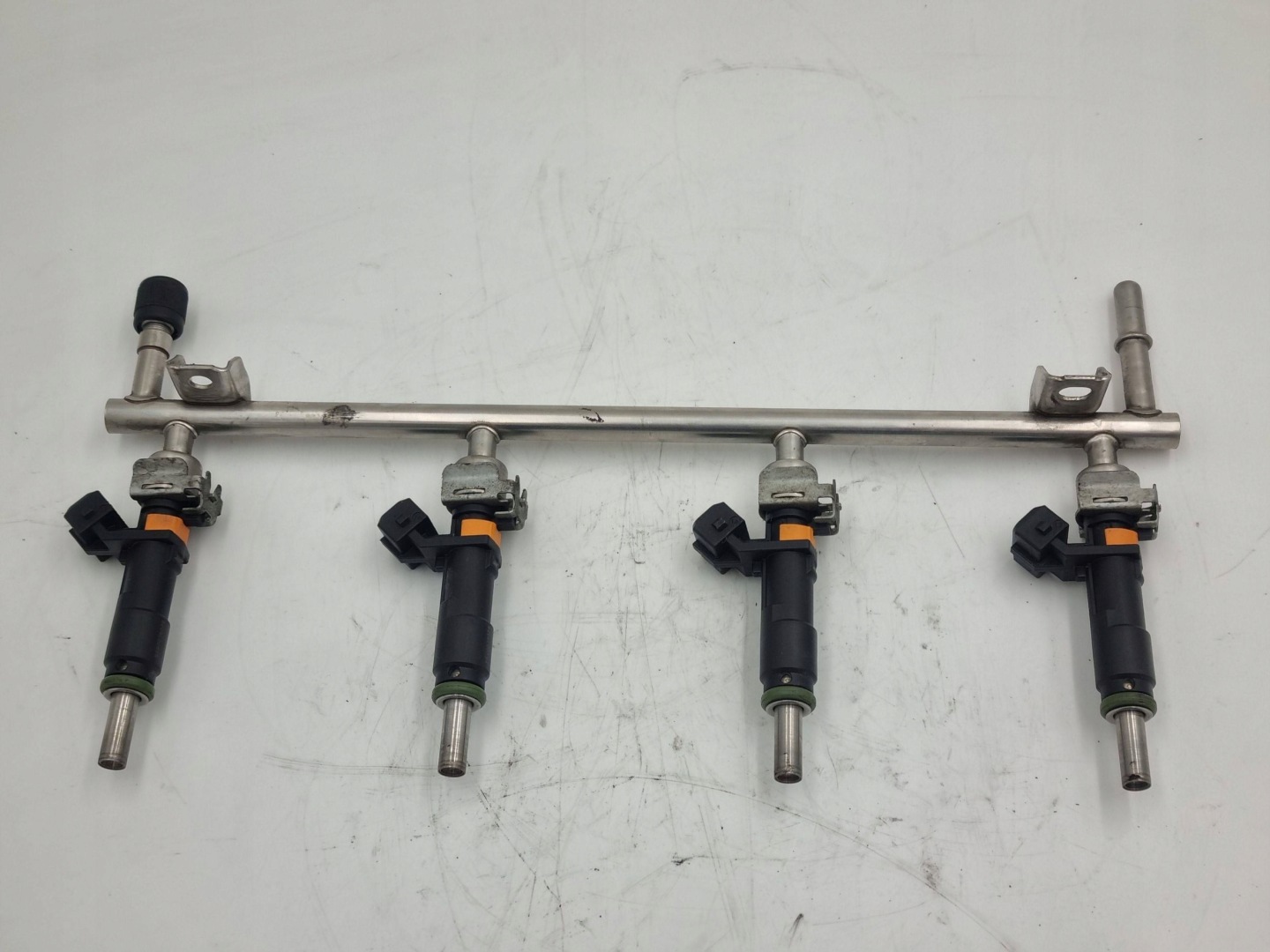 Kpl Rampe injection Injecteurs Opel 1.8 16V A18XER 55353806