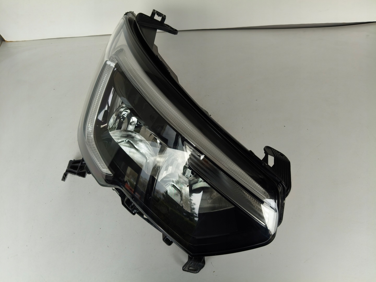 Licht rechts REFLEKTOR RENAULT MASTER IV 19- LED