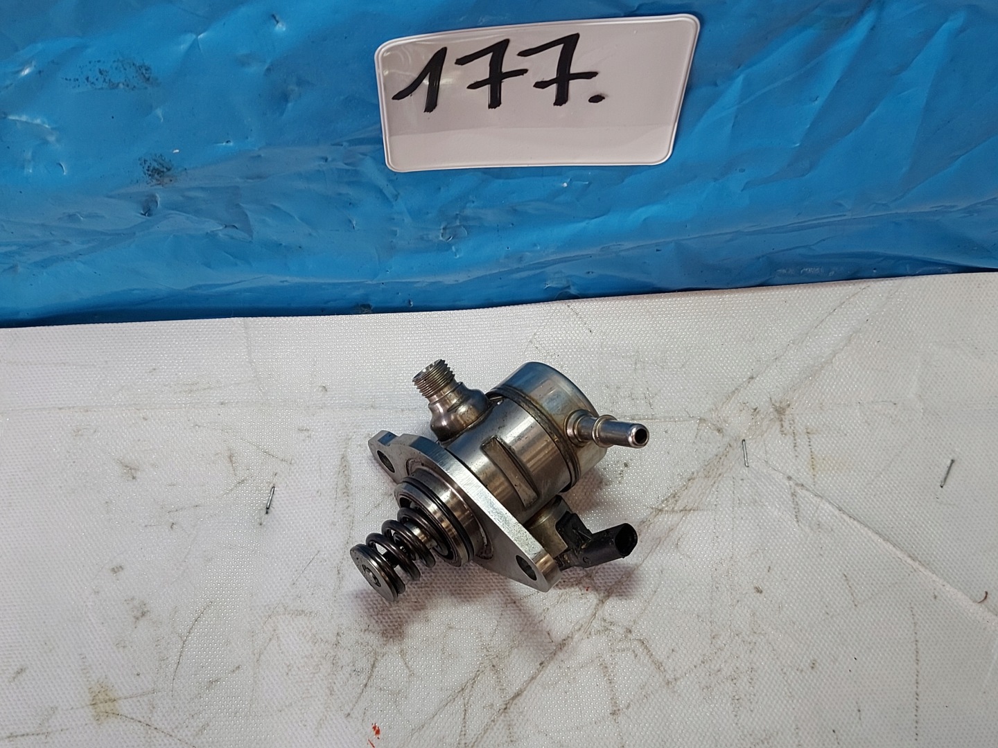feed pump PEUGEOT 208 1.2 THP 9812133780