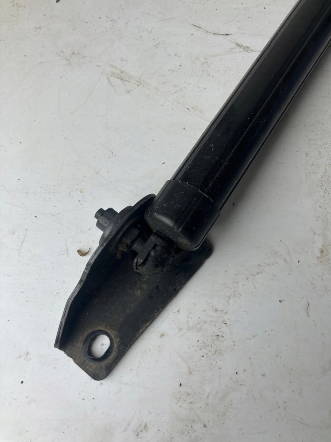 damper telescope bonnet electrical CITROEN C4 PICASSO II left 9812129780