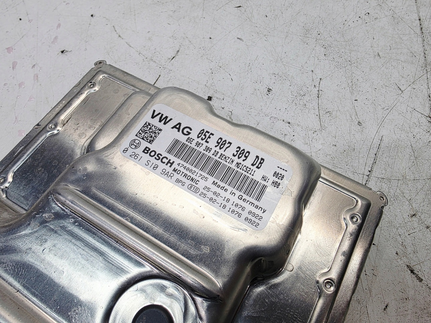 computer control unit of the engine AUDI A3 8Y 1.5 TFSI 05E907309DB