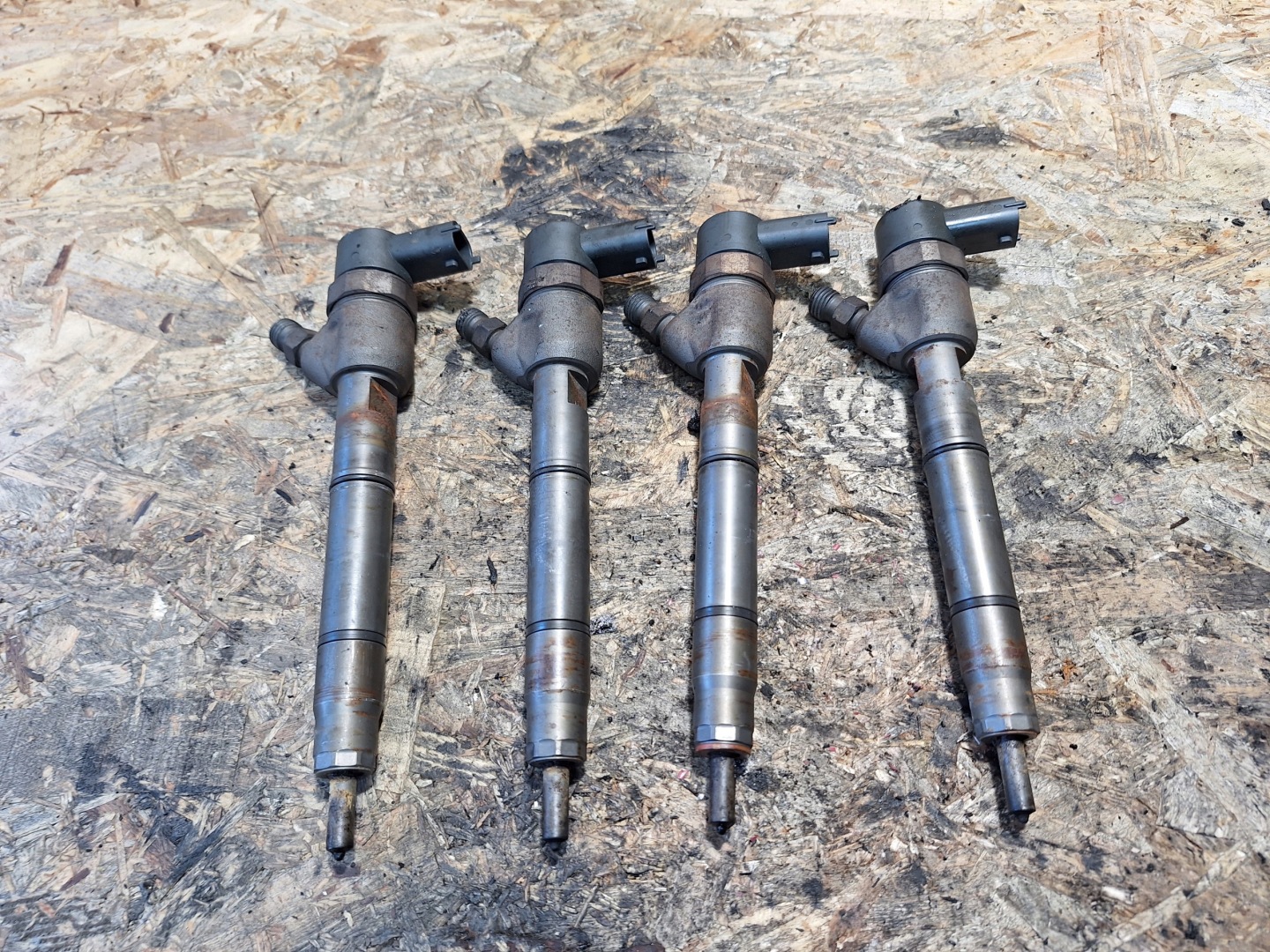 INIETTORE KIA CEED E 07- 1.6 CRDI 0445110256