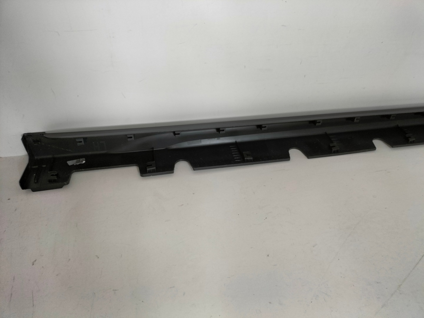 cap threshold left HYUNDAI KONA LIFT 20