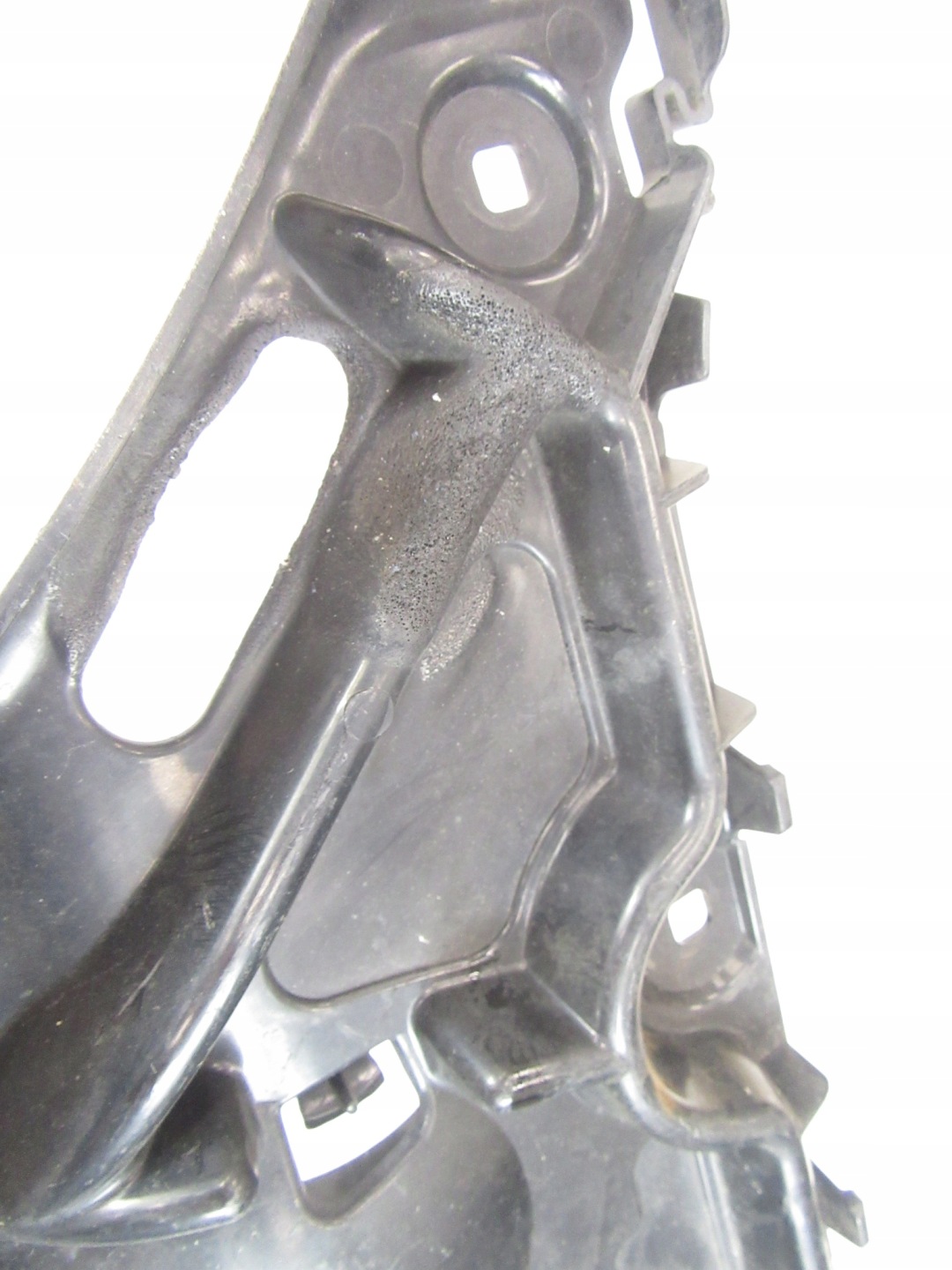 holder bumper bracket rear part right BMW e61 7060796