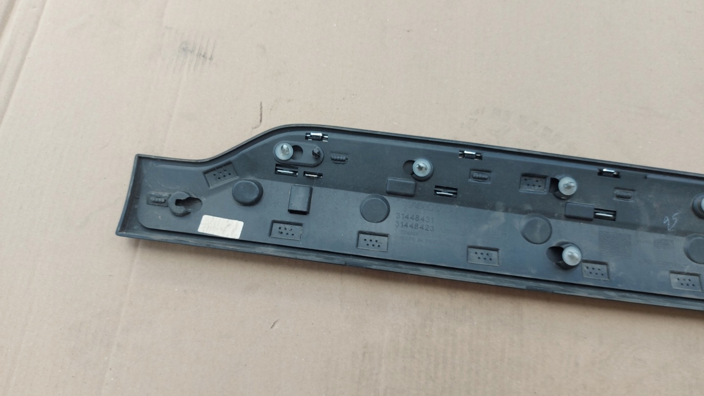 moulding door left rear part VOLVO XC90 II