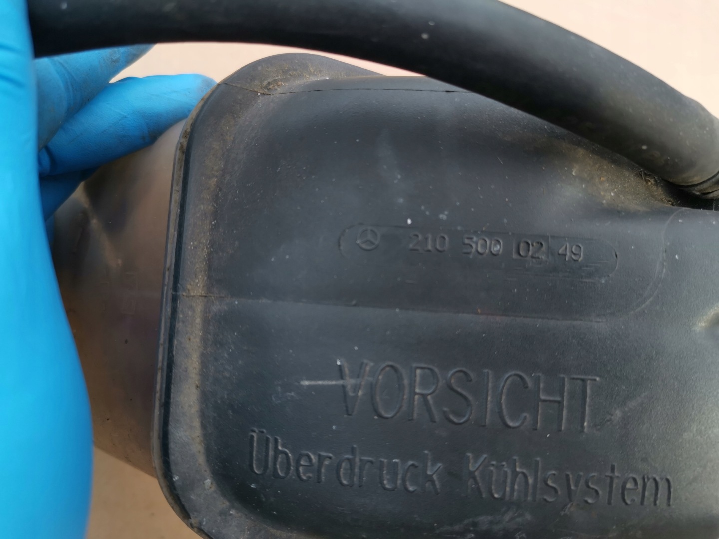 MERCEDES W210 Réservoir eau 3,0td