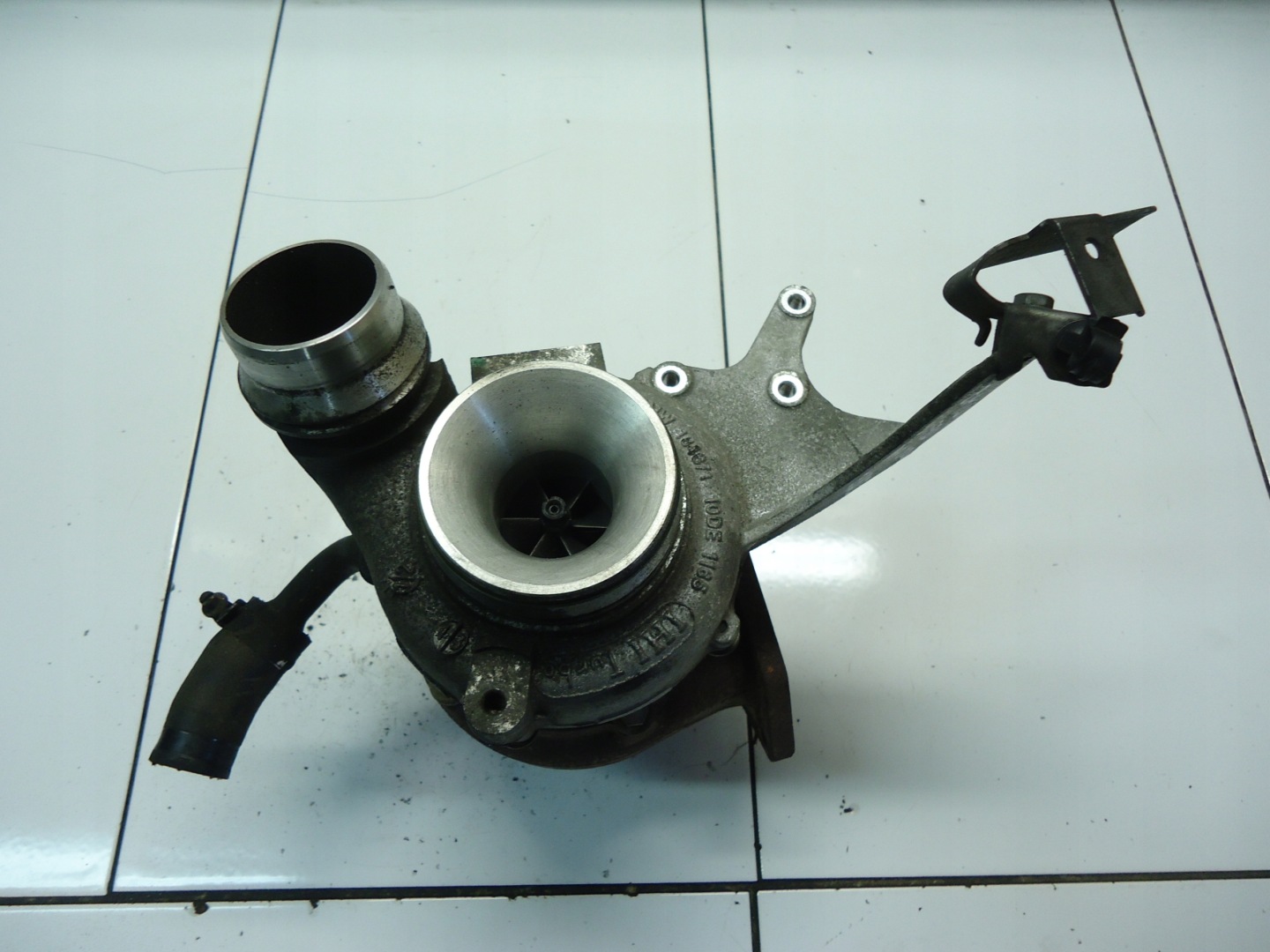 BMW 3 E90 2.0D N47D20 turbo 8513122