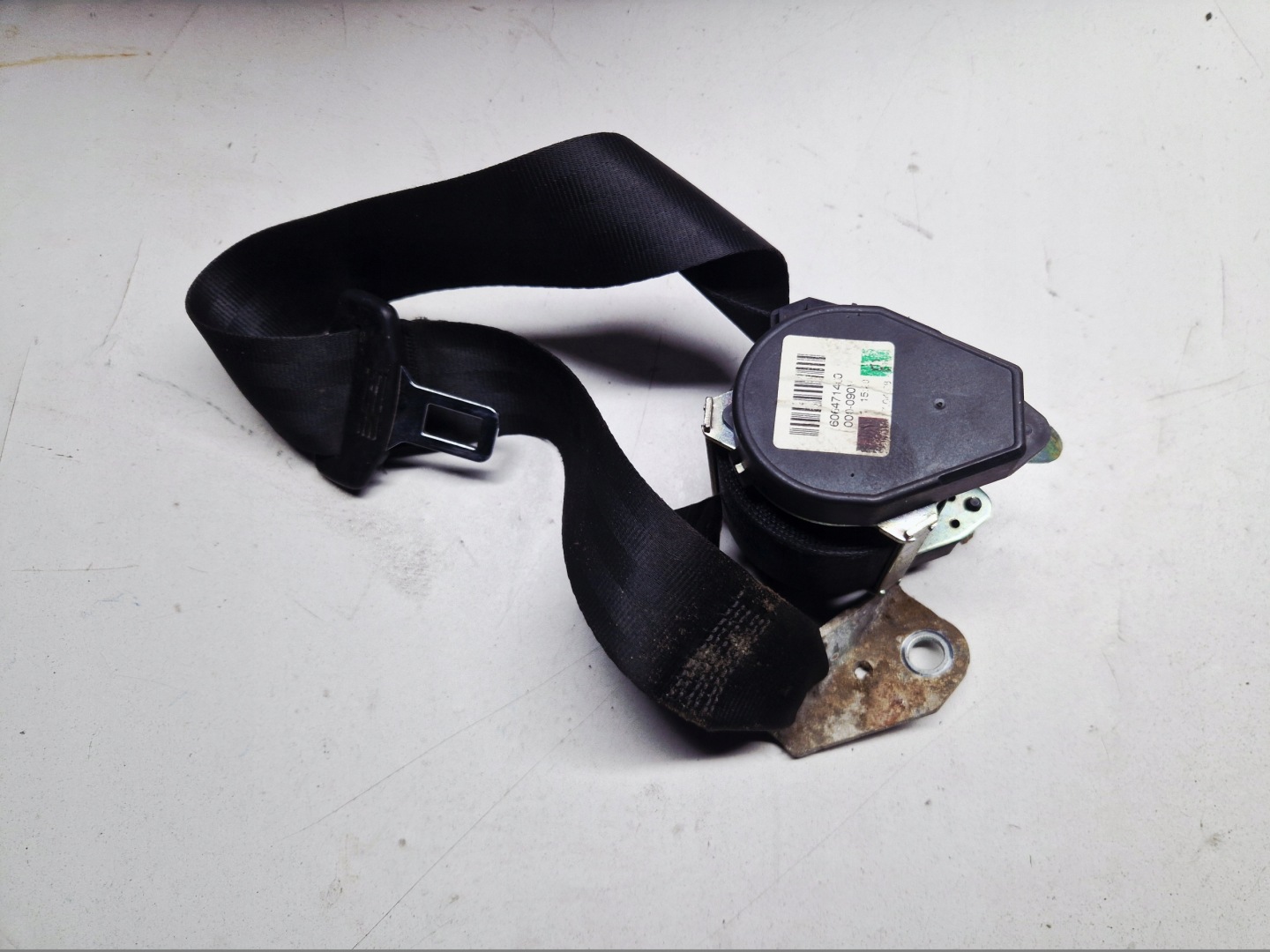 VW GOLF 5 V HB Gurten Sicherheits rechts heck 1K6857806N