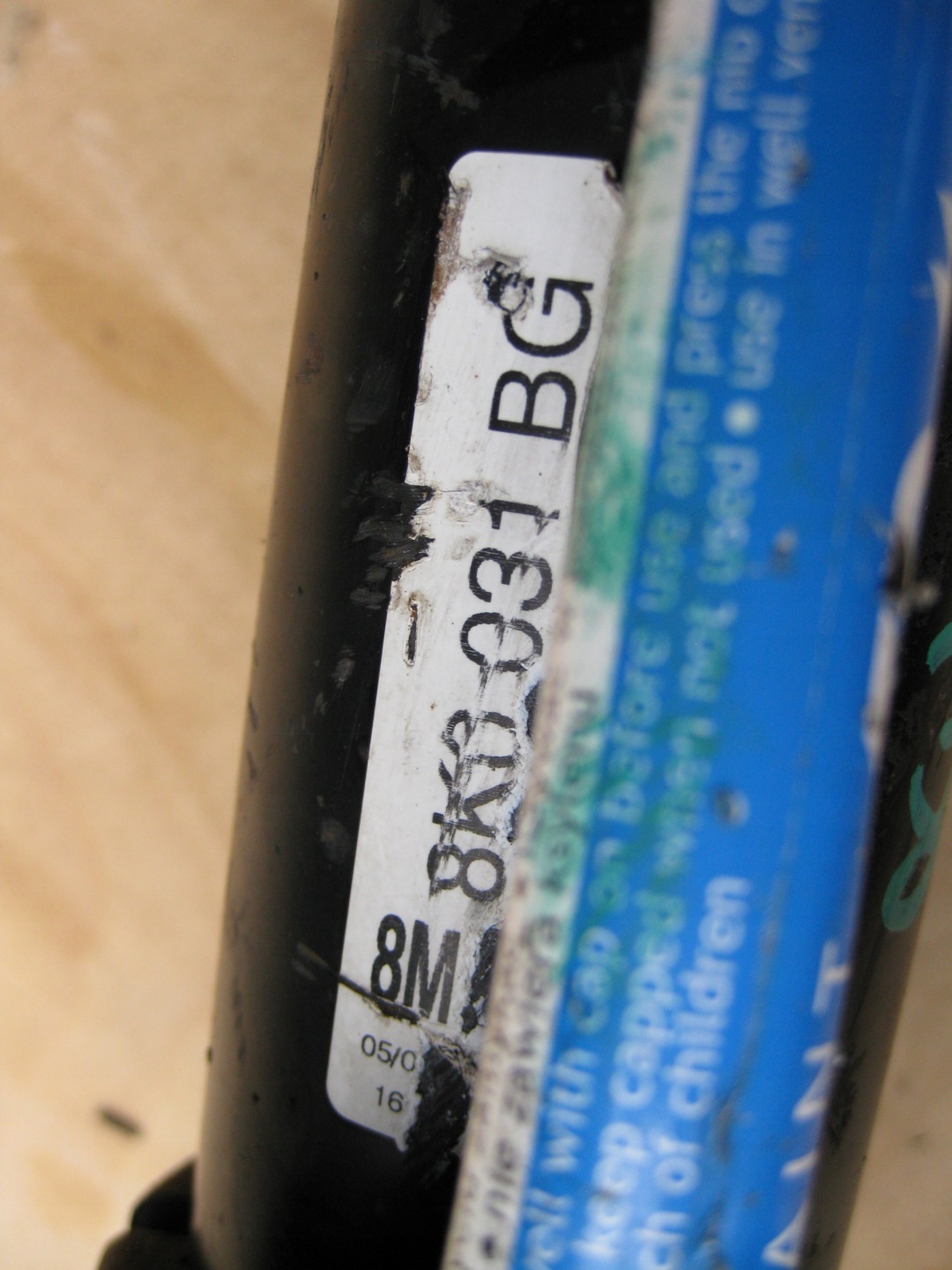 AUDI A4B8 shock absorber MCPERSON left front 8K0413031AF