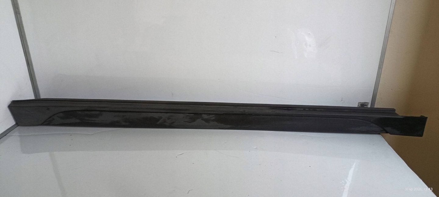 moulding threshold right HYUNDAI TUCSON III 87754-D7000 2015