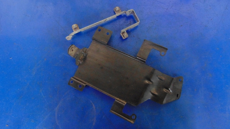 holder bracket KOMPUTERA VW TOUAREG II 7P 10-17R