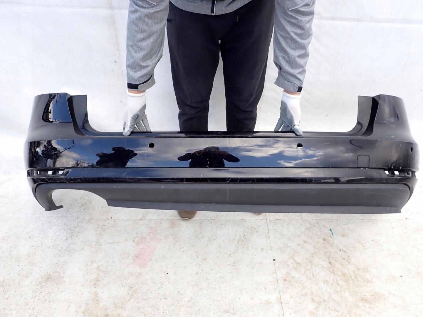 AUDI A4 B9 8W KOMBI 15- bumper rear part rear PDC