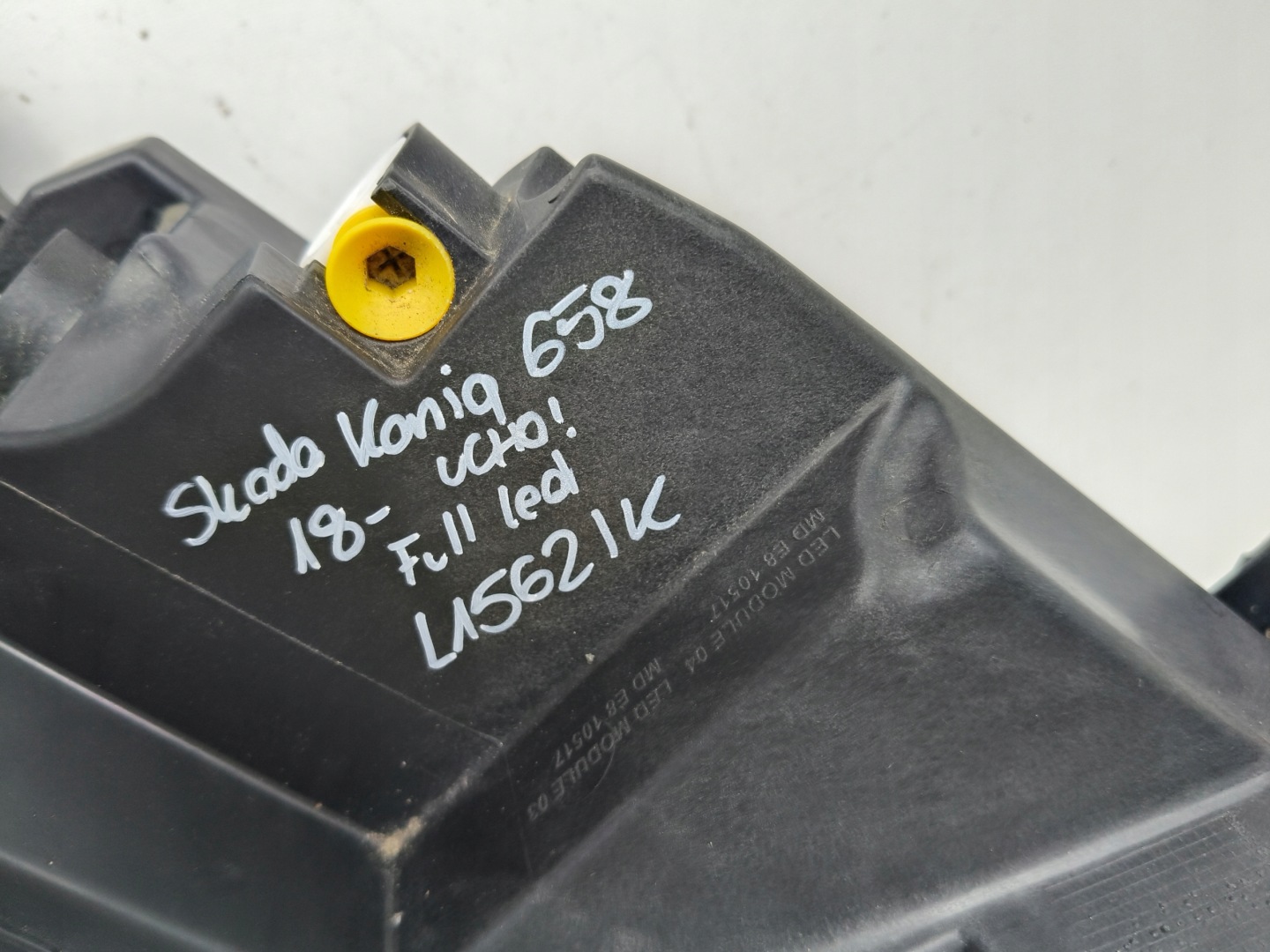 light right REFLEKTOR SKODA KAMIQ 658 18- FULL LED