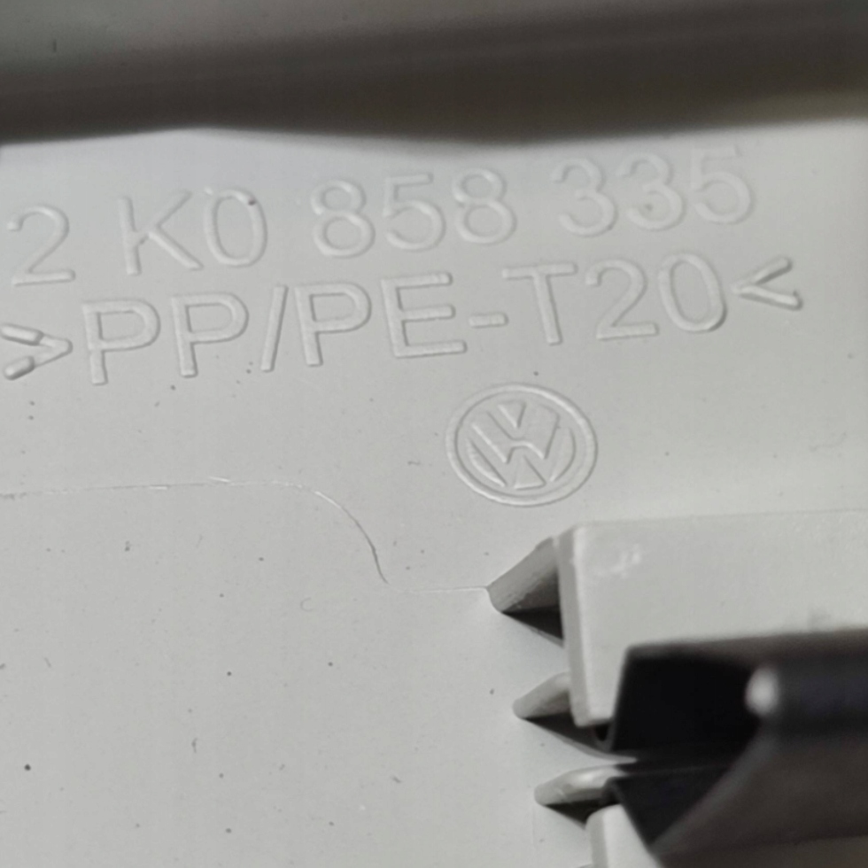 cover slupka A front side left Volkswagen Caddy 2K0858335