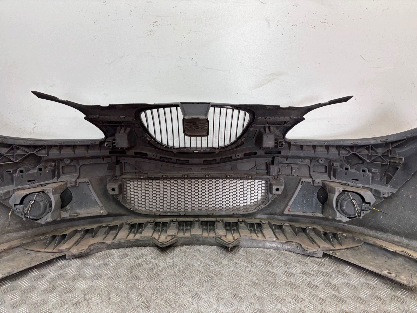 nárazník předek přední SEAT ALTEA 04