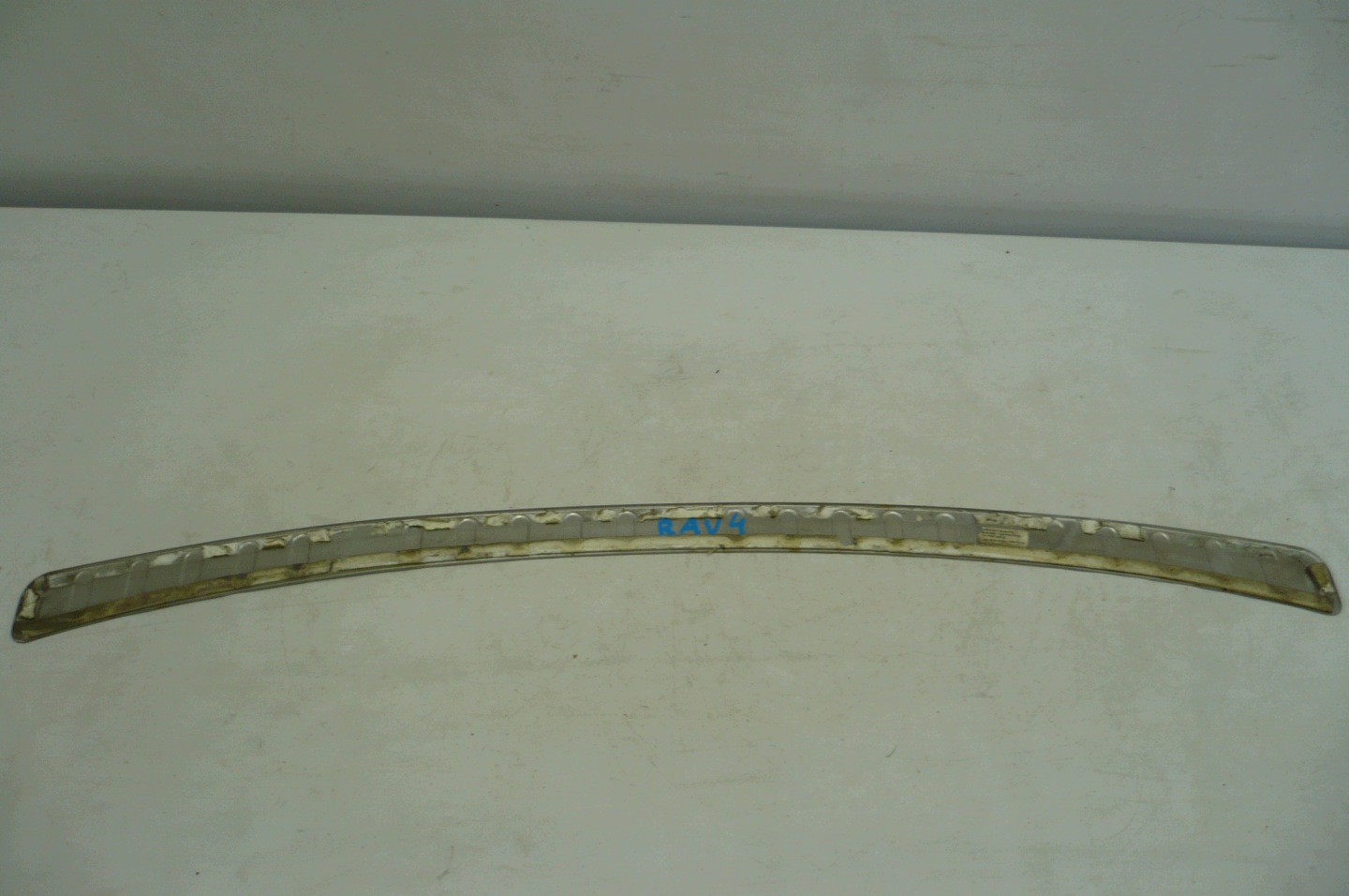 TOYOTA RAV4 IV 2013- moulding CHROM cap for bumper rear part