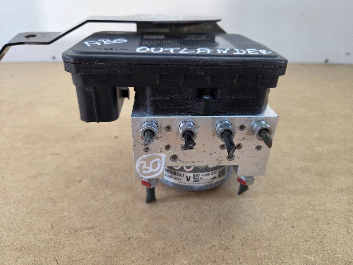Mitsubishi Outlander III pompa ABS 28515896003 (30)