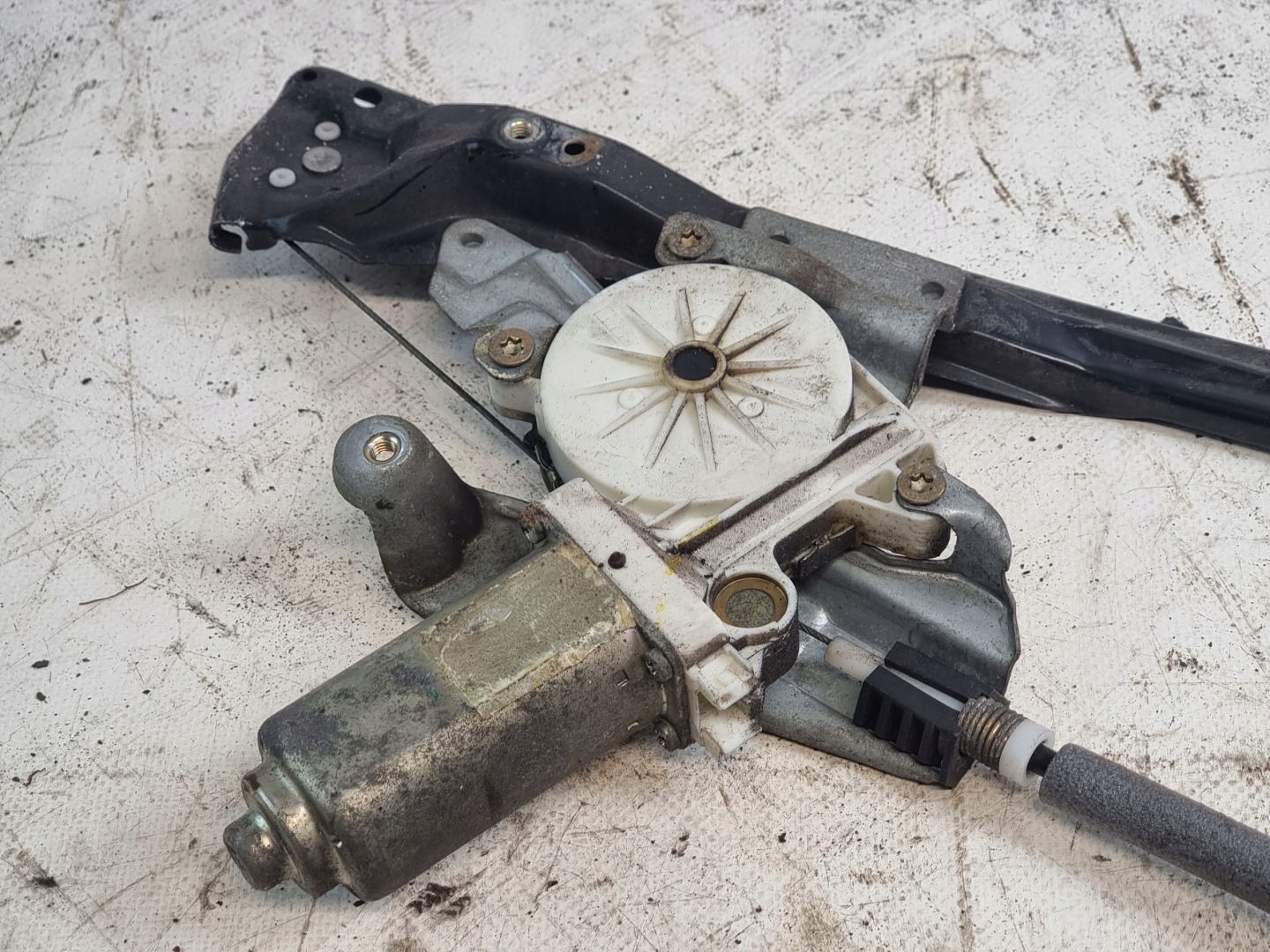 window regulator right front OE XS4123200 FORD FOCUS MK1