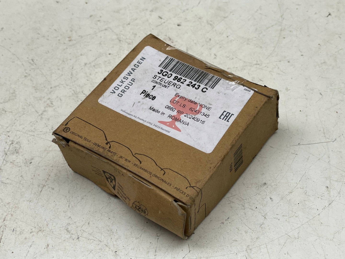module bonnet boot Volkswagen Arteon 3G0962243C original!!