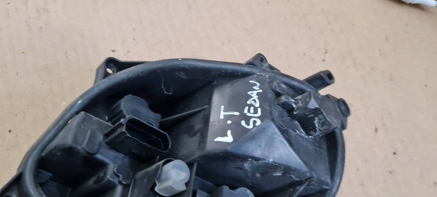 A4 B9 8W light housing left rear part sedan 200873-01 20087301