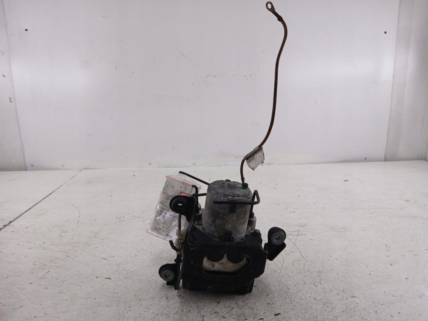 AUDI A4 B5 Servo frein ABS 8D0614111