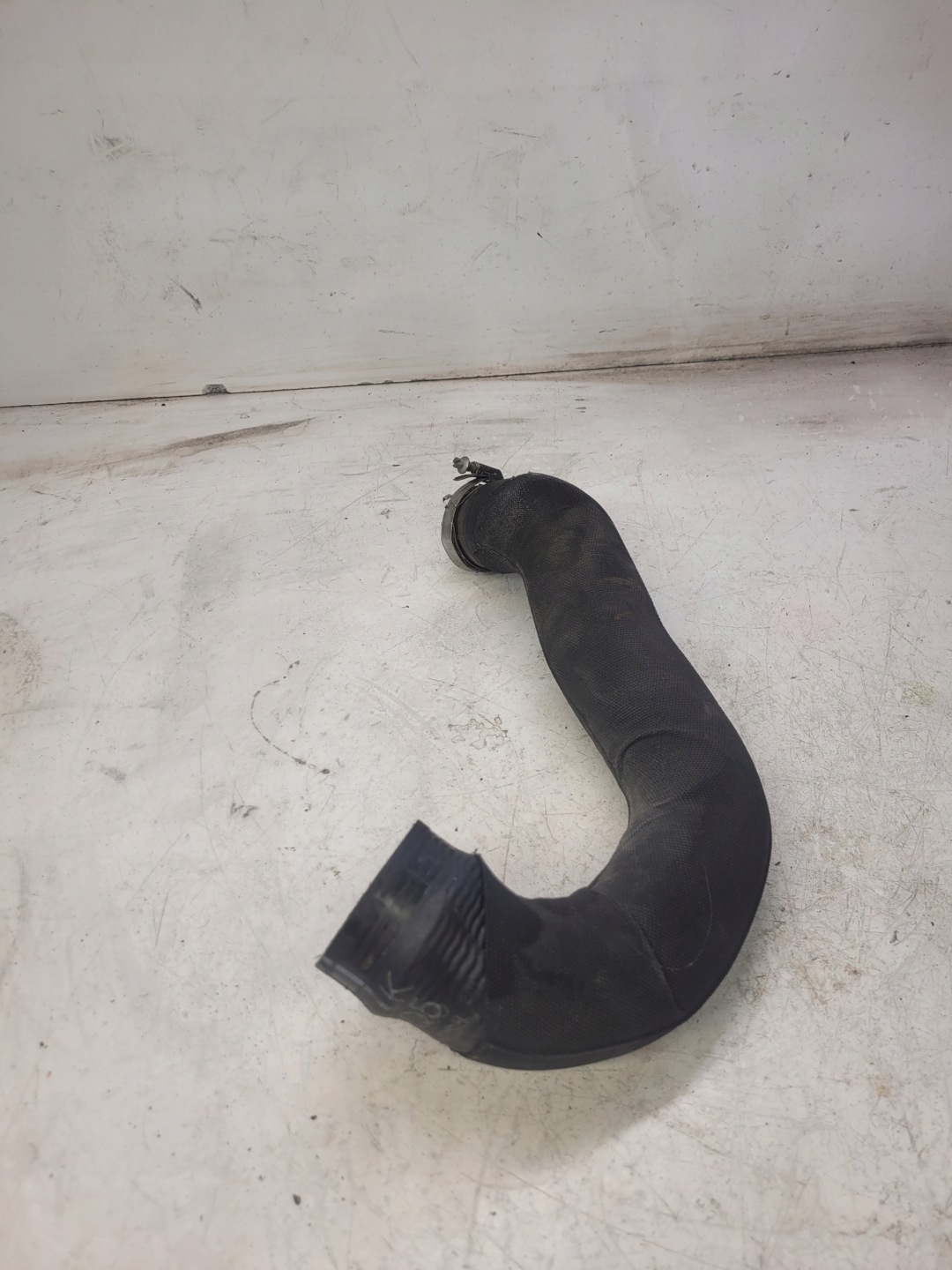 trouba hadice intercoolera AUDI Q5 8R 8R0145738H