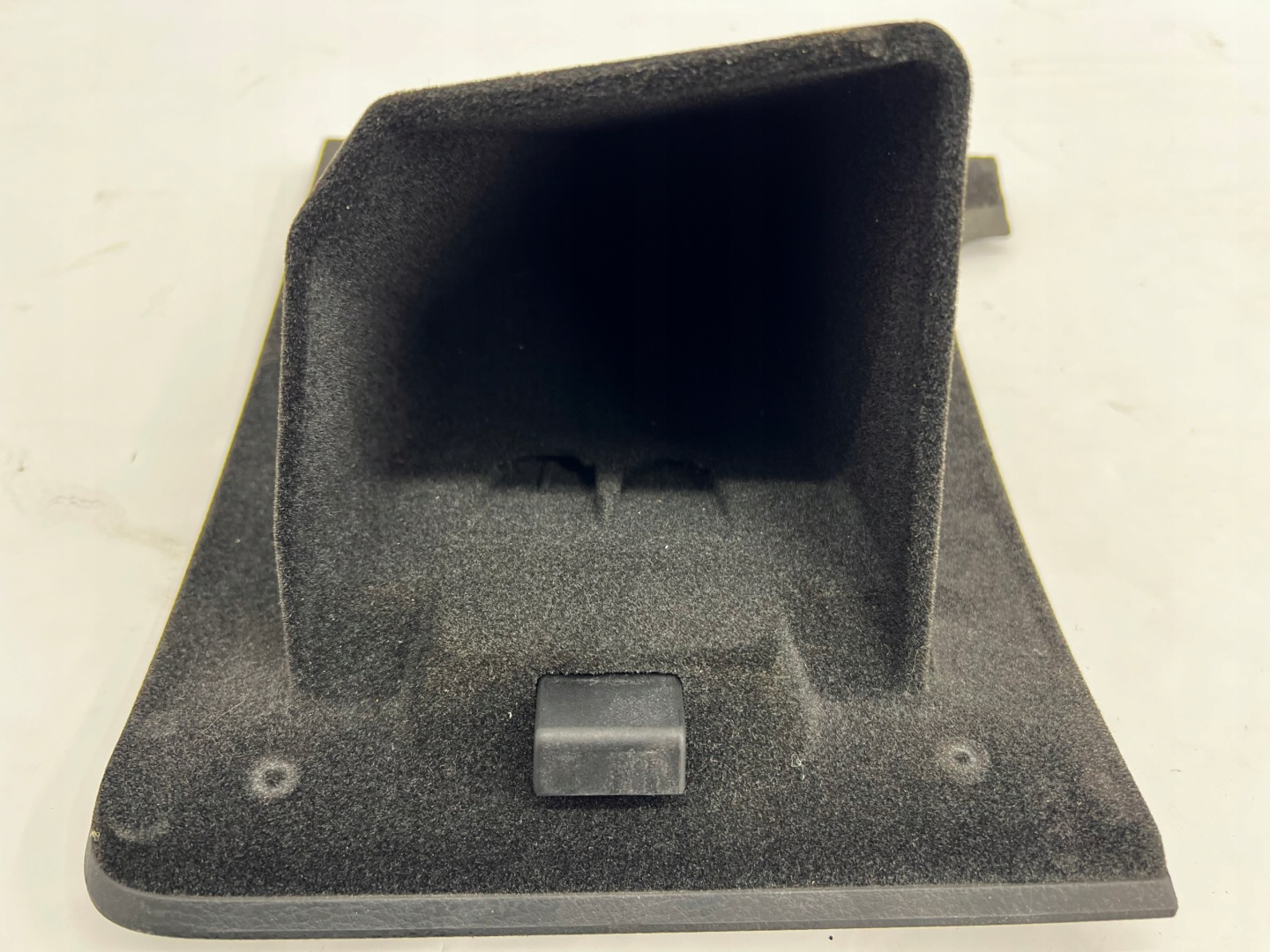 passenger compartment consoles plato driver´s black VW Passat B7 3C1857921M