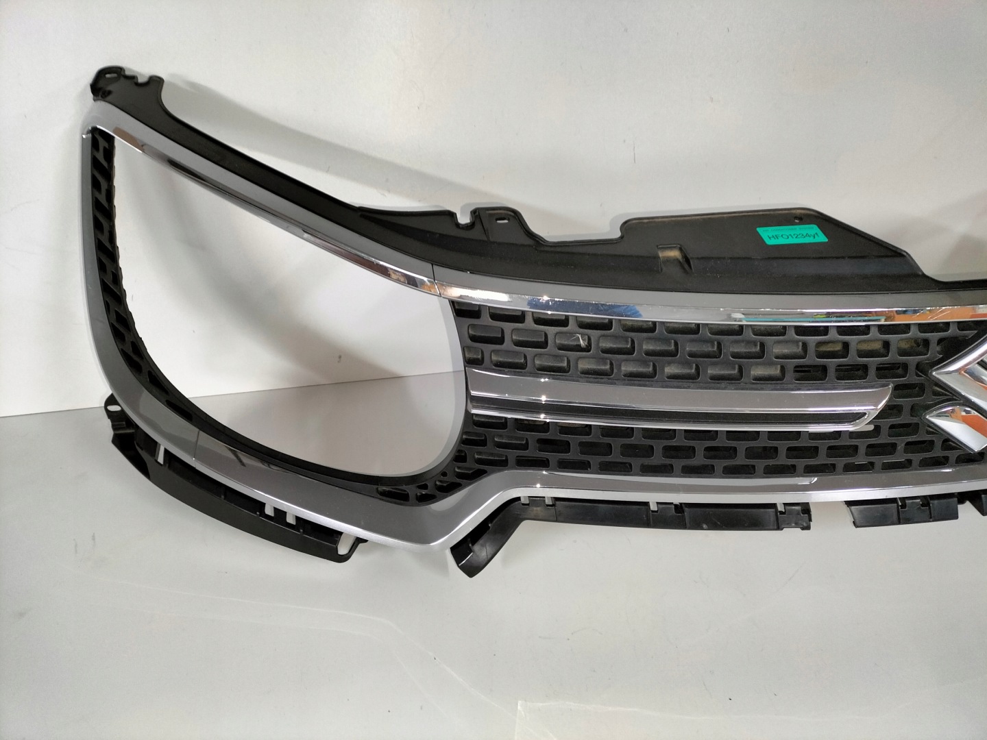 grille grid grill SUZUKI IGNIS III 16