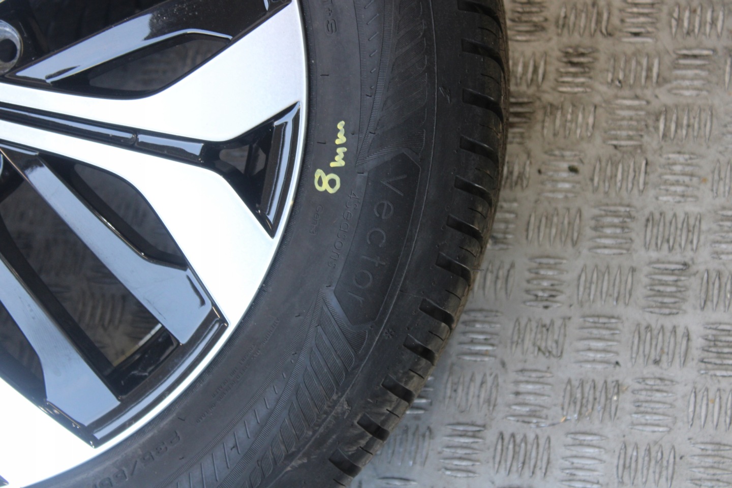 wheels discs disc 235/55 R18 RENAULT AUSTRAL