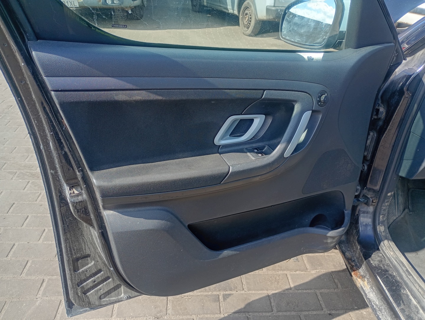 upholstery side left front Skoda Roomster FL 06-15