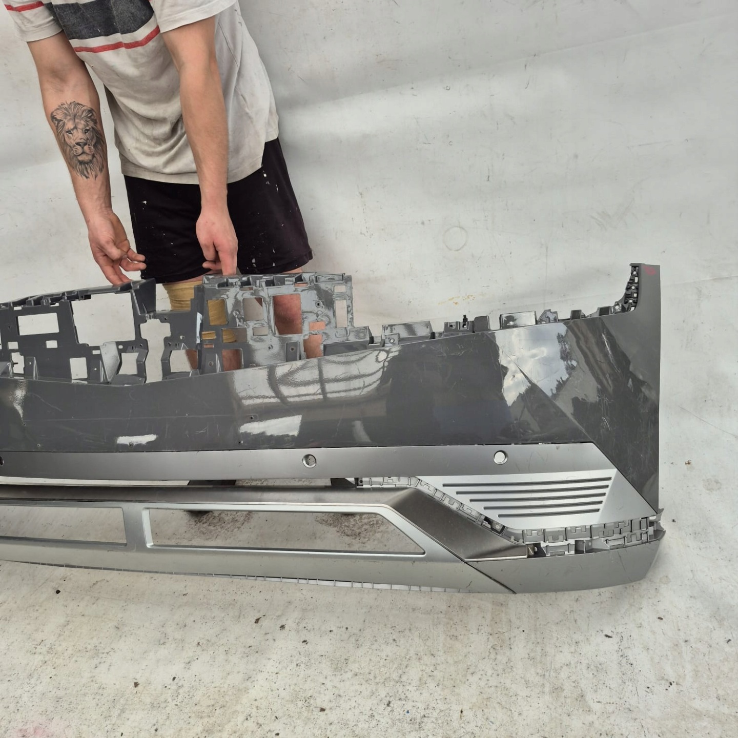 HYUNDAI IONIQ 5 21-24 bumper front front PDC