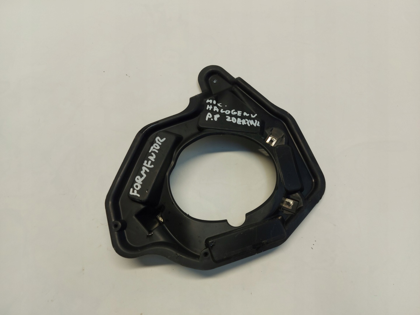 Cupra Formentor 5FF support holder fog lights right front 5FF807594A