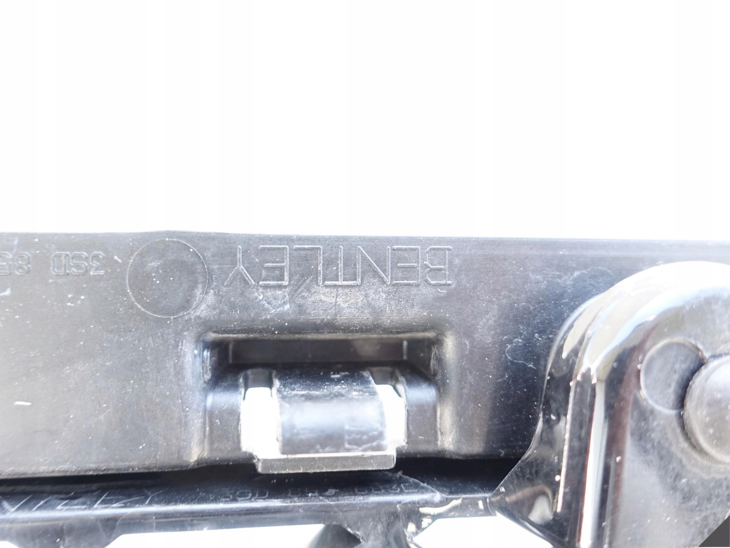 BENTLEY CONTINENTAL GT 3SD 18- KAMERA grill front