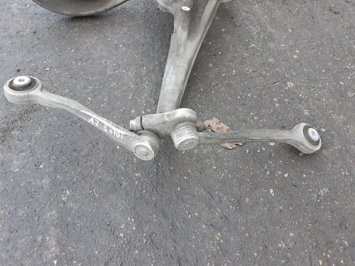 AUDI A7 G4 swing left left front 8K0407257ABS