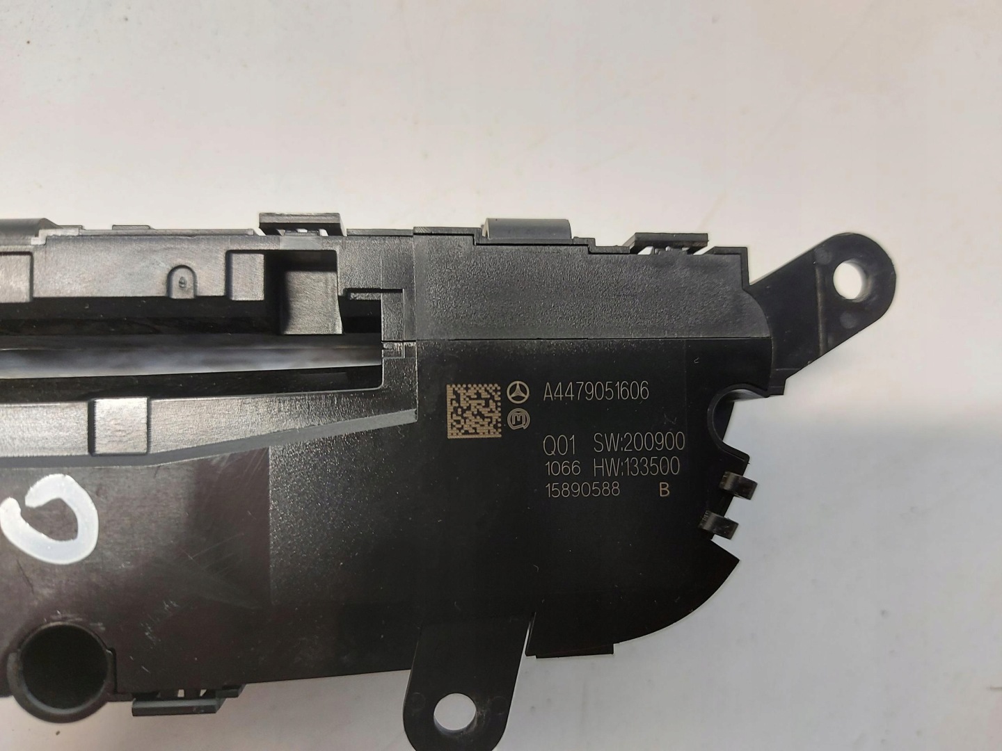 Mercedes EQV w447 V-klasa panel control unit radia navigation devices a4479051606