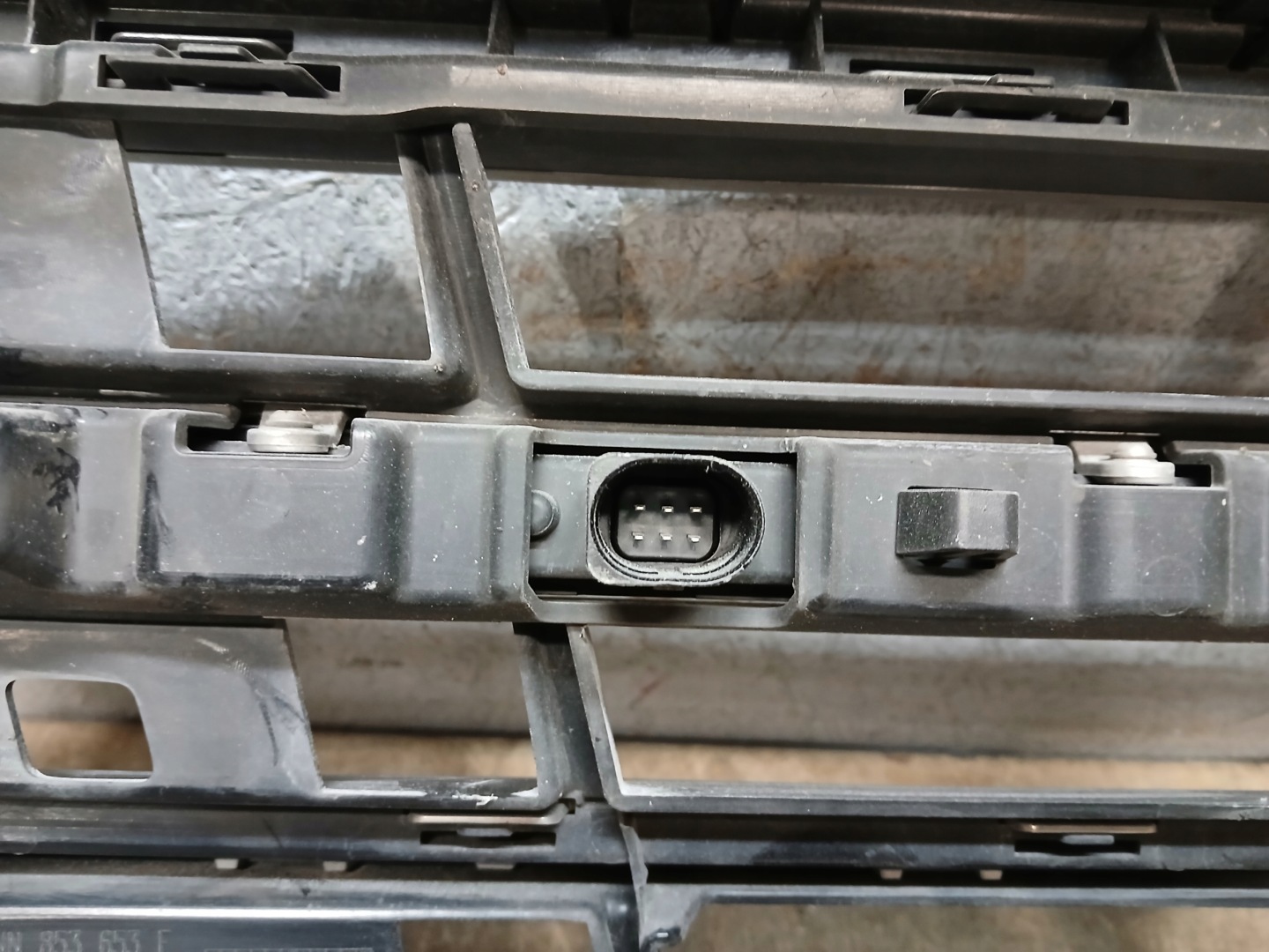 Grille VW TIGUAN II 2 5NN LED 5NN853653H