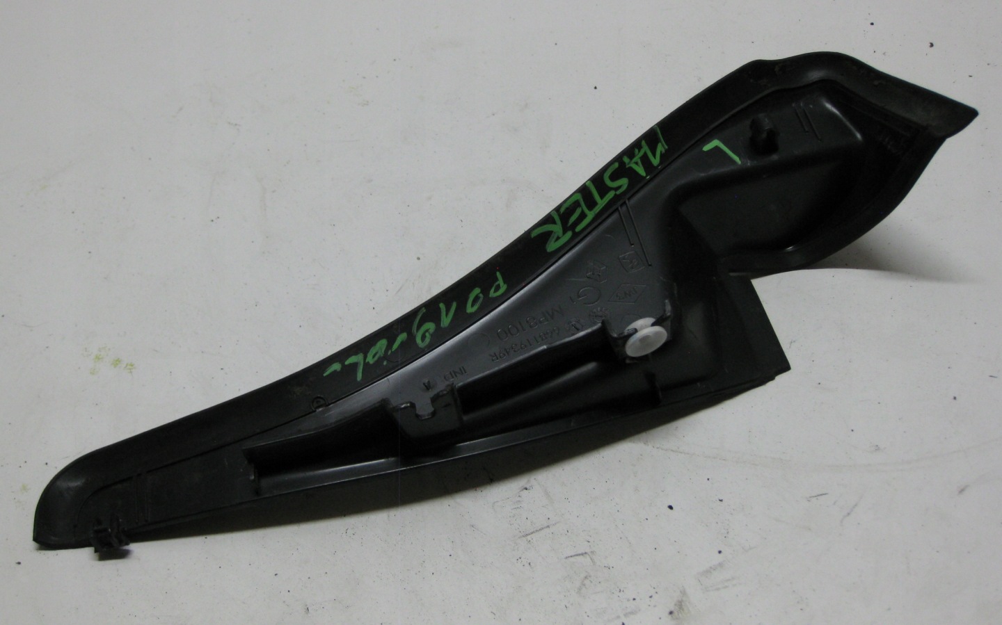 RENAULT MASTER III LIFT cover for hinge corner under the window left 668119349R