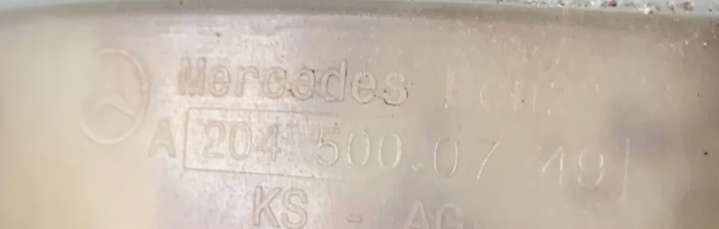 Réservoir eau MERCEDES 212 A2045000749