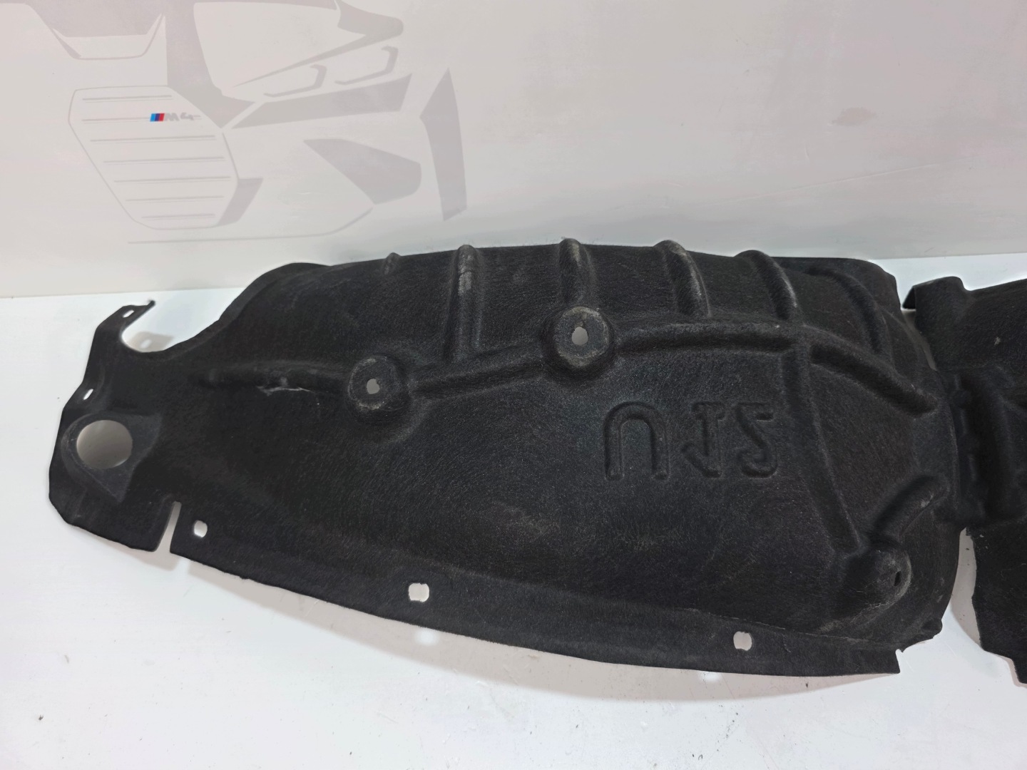 mudguard left rear. BMW X1 U12 9622249
