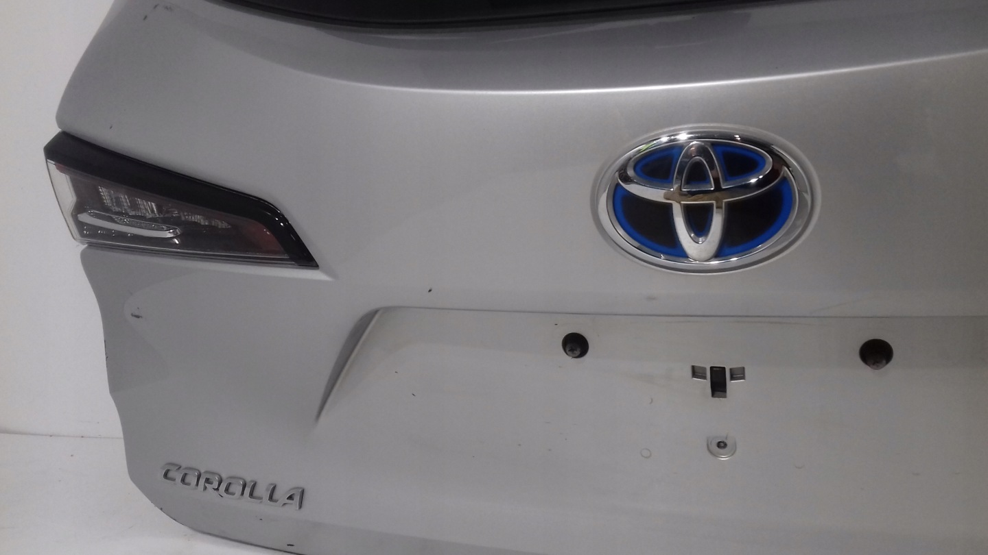 boot doors TOYOTA COROLLA E21 1F7 KOMBI (H787) SREBRNA rear part