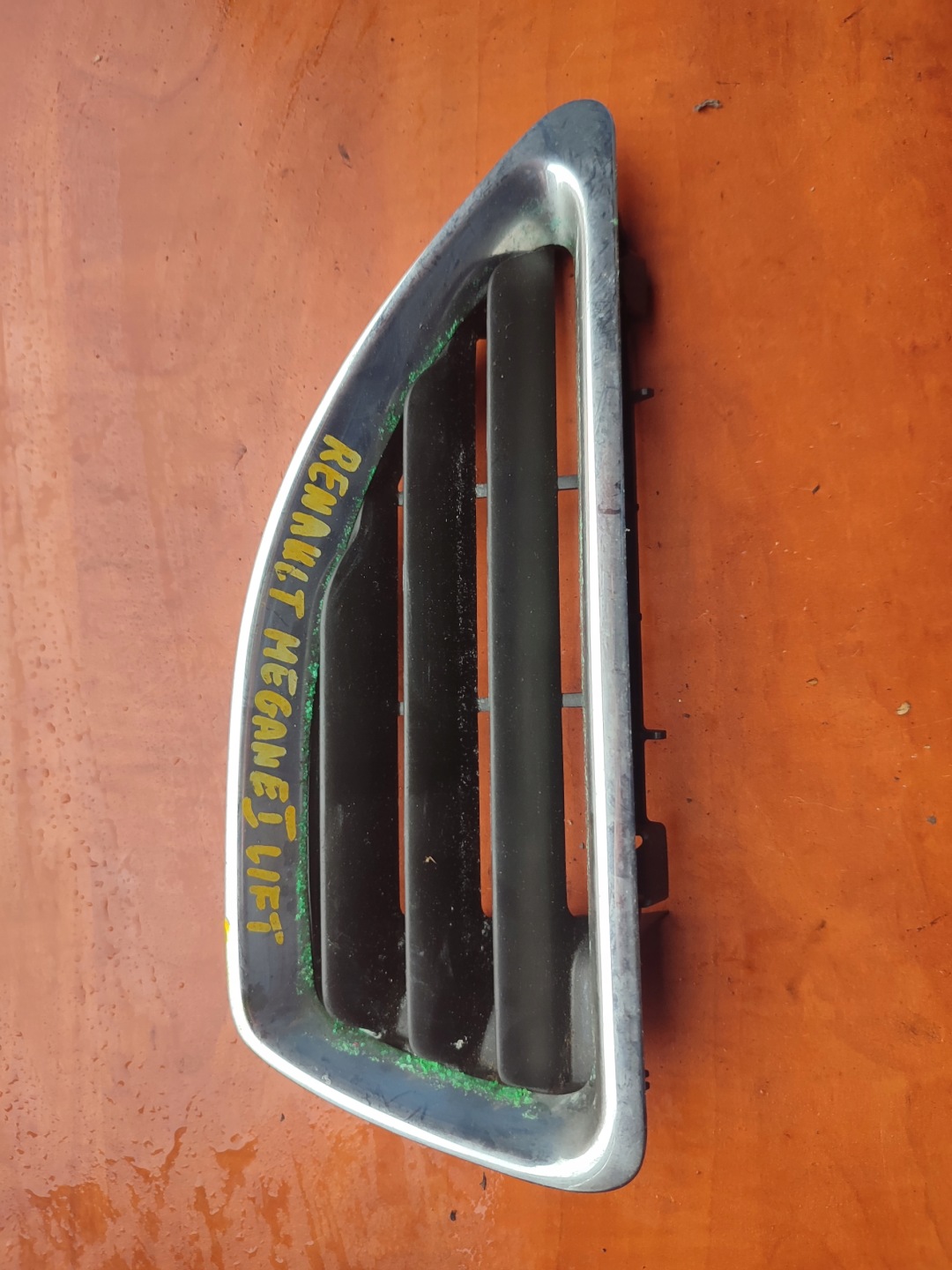Grill links oder rechts Renault Megane und LIFT