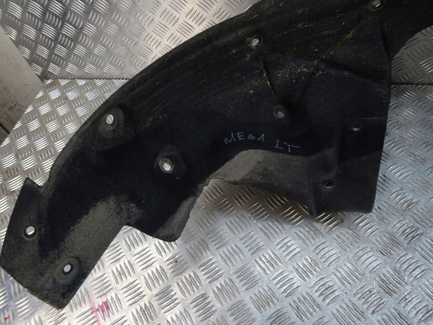 RENAULT MEGANE 5 V E-TECH mudguard left left rear part 767498938R