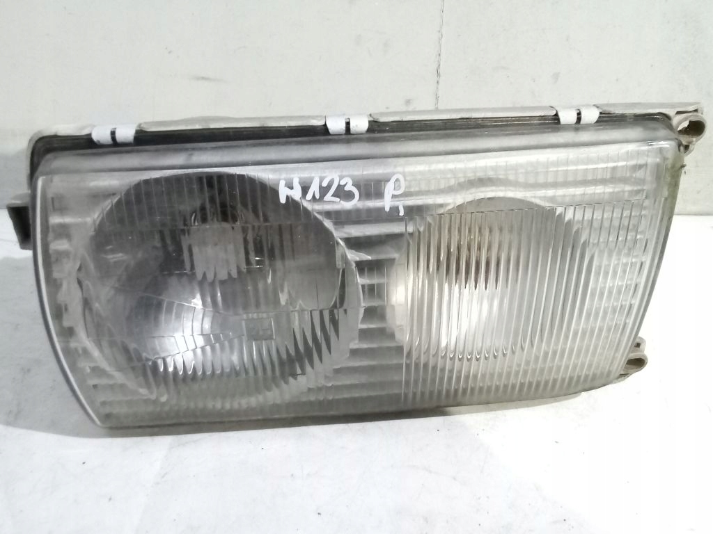 Mercedes W123 light right front front